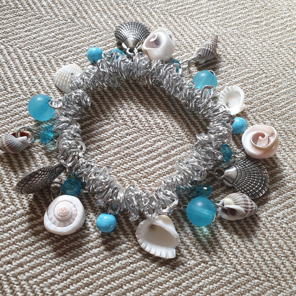 Silver, Shells, Beads, Stretch Bracelet - Picture 5 of 9